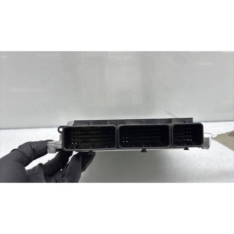 Calculateur moteur RENAULT SCENIC 3 Photo n°3