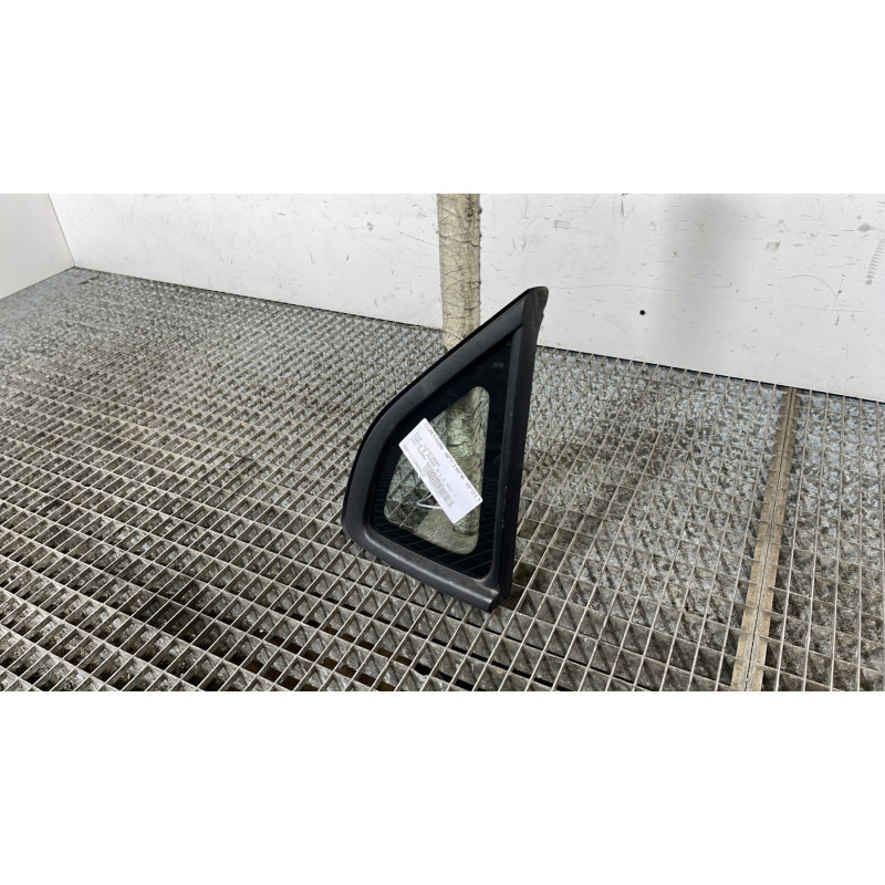 Custode arriere droit KIA CEE-D 2 Photo n°3
