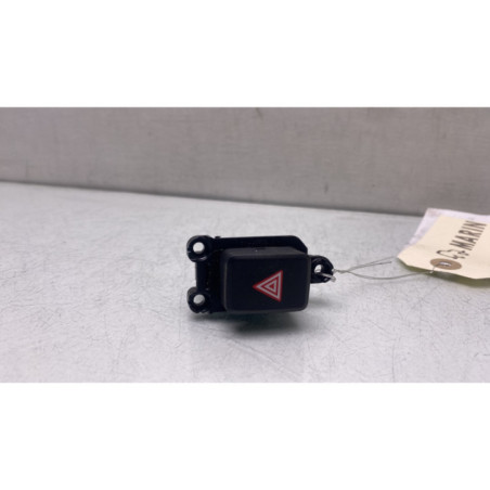 Bouton de warning KIA CEE-D 2 Photo n°1