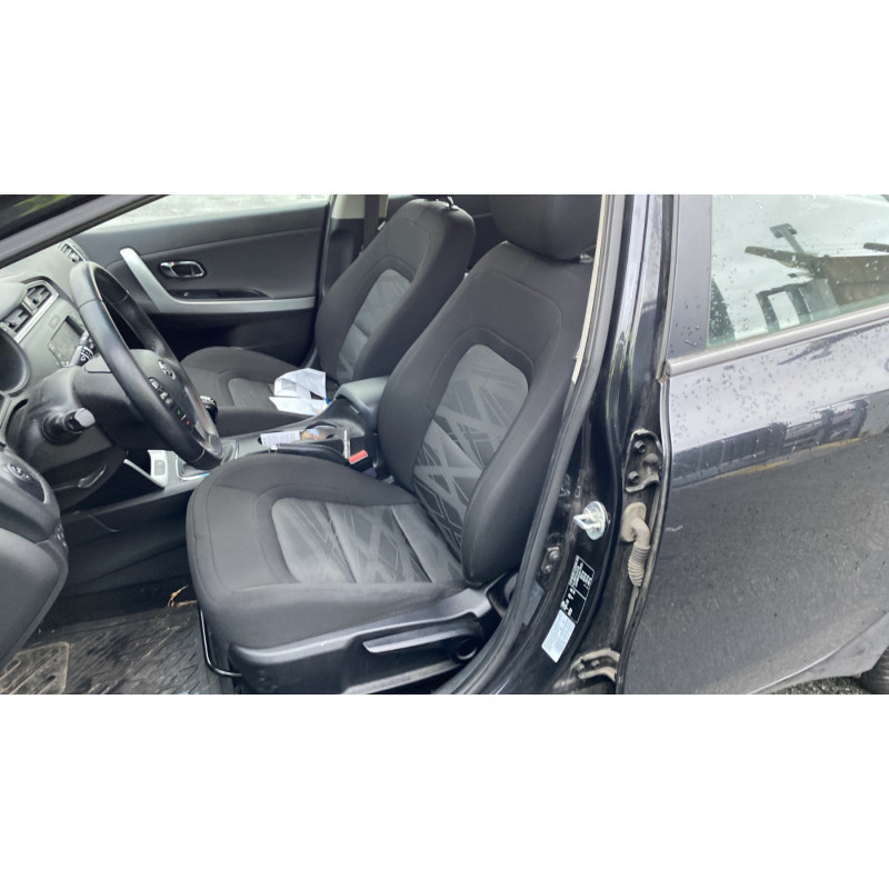 Bouton de warning KIA CEE-D 2 Photo n°15