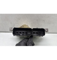 Calculateur moteur KIA CEE-D 2