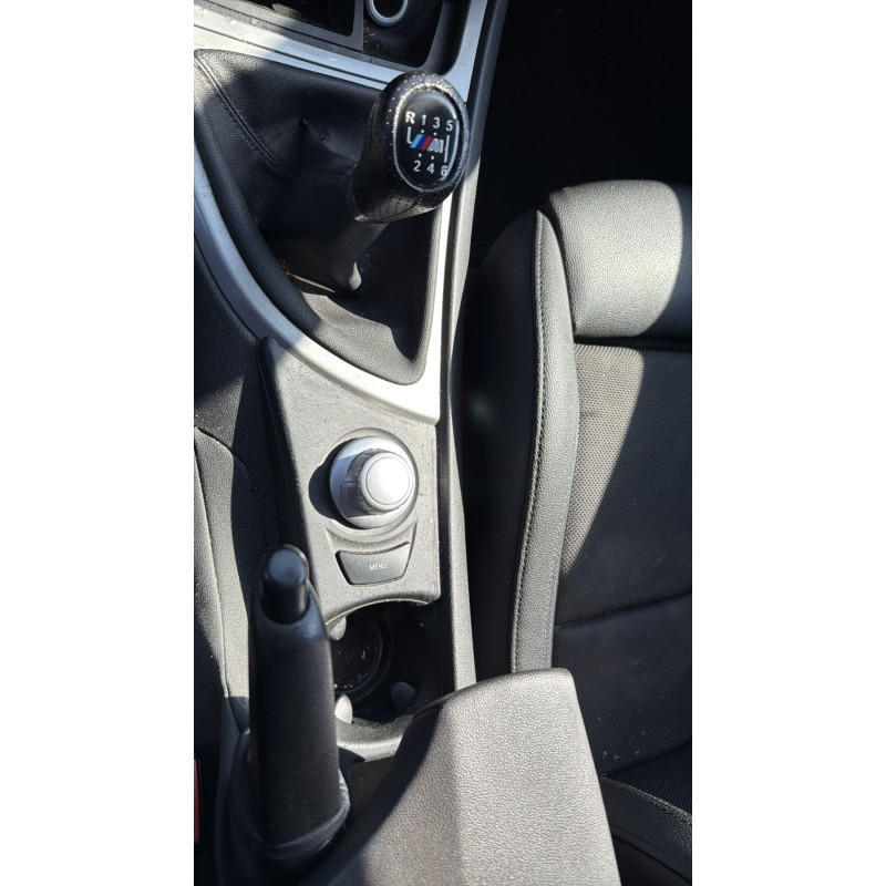 Poignee porte avant gauche BMW SERIE 1 E87 Photo n°18