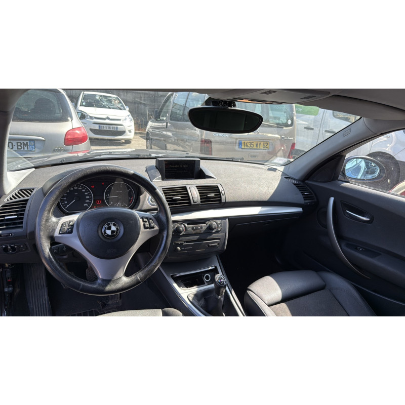 Vitre avant droit BMW SERIE 1 E87 Photo n°15