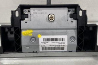 Ecran GPS PEUGEOT 3008 2