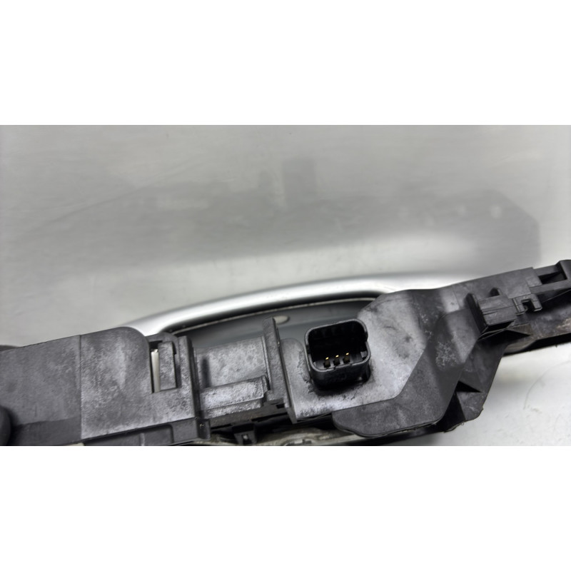 Poignee porte arriere droit RENAULT SCENIC 3 Photo n°3