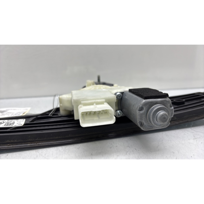 Leve vitre electrique avant droit RENAULT CLIO 5 Photo n°4