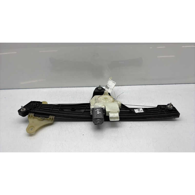 Leve vitre electrique avant gauche RENAULT CLIO 5 Photo n°1