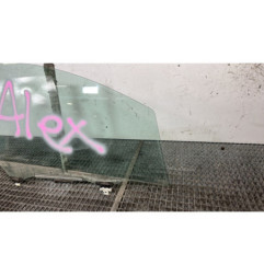 Vitre avant droit TOYOTA AURIS 1