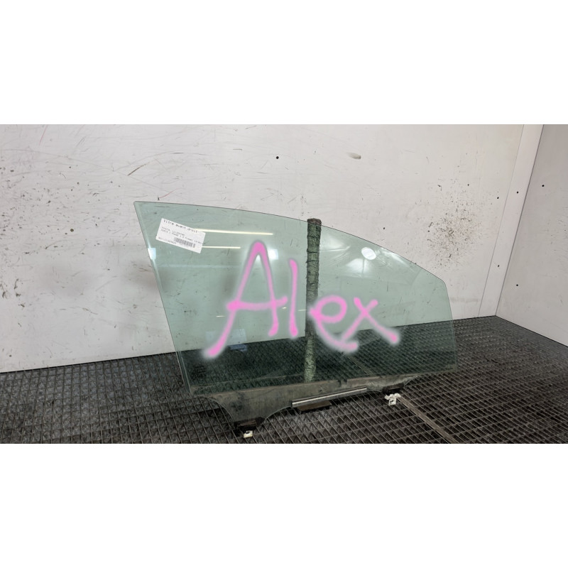 Vitre avant droit TOYOTA AURIS 1 Photo n°3