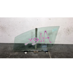 Vitre avant droit TOYOTA AURIS 1