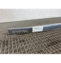 Bouton de coffre OPEL ZAFIRA B