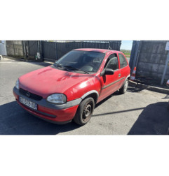 Vitre avant gauche OPEL CORSA B
