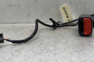 Attache ceinture arriere gauche HYUNDAI IX 20 Photo n°1