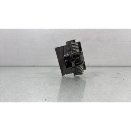 Arret de porte avant gauche PEUGEOT 5008 1