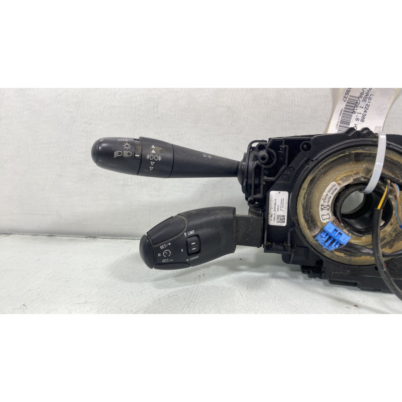 Com (Bloc Contacteur Tournant+Commodo Essuie Glace+Commodo Phare) PEUGEOT 5008 1 Photo n°3