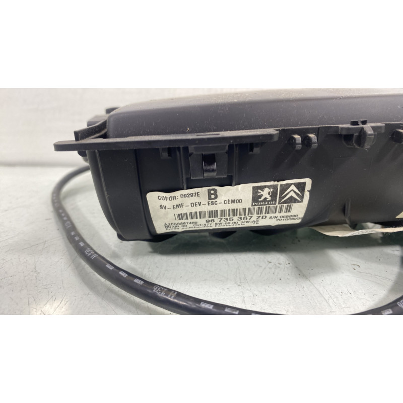 Ecran GPS PEUGEOT 5008 1 Photo n°5