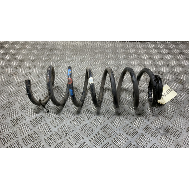 Ressort de suspension arriere droit PEUGEOT 5008 1 Photo n°2