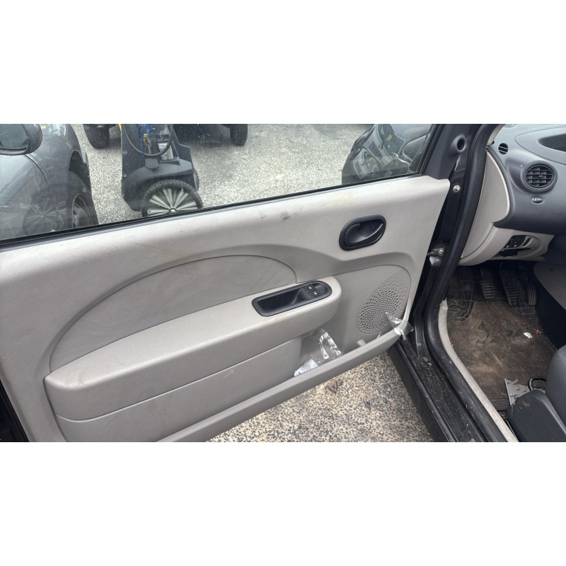 Plage arriere RENAULT TWINGO 2 Photo n°13