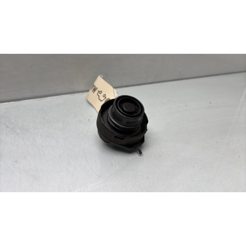 Bouchon de carburant VOLKSWAGEN POLO 5 Photo n°3