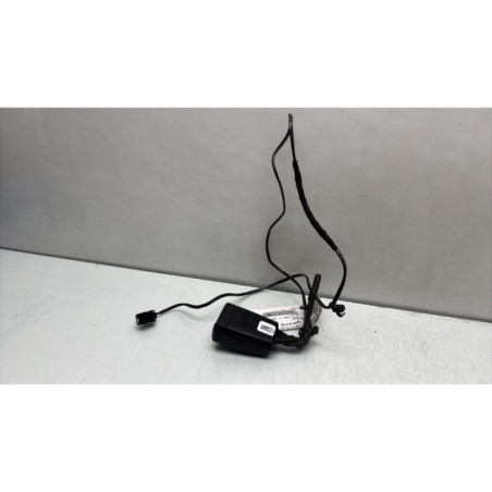 Attache ceinture arriere gauche JEEP CHEROKEE 4