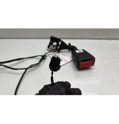 Attache ceinture arriere gauche JEEP CHEROKEE 4
