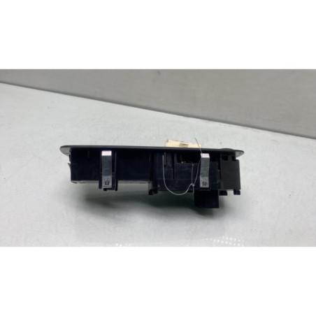 Interrupteur de leve vitre avant droit JEEP CHEROKEE 4