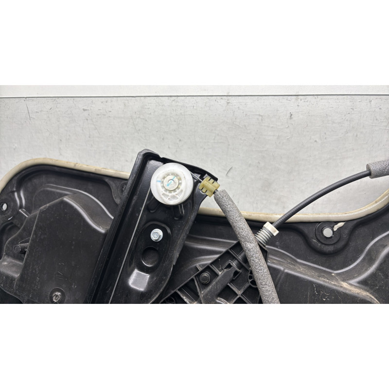 Leve vitre electrique avant gauche JEEP CHEROKEE 4 Photo n°8