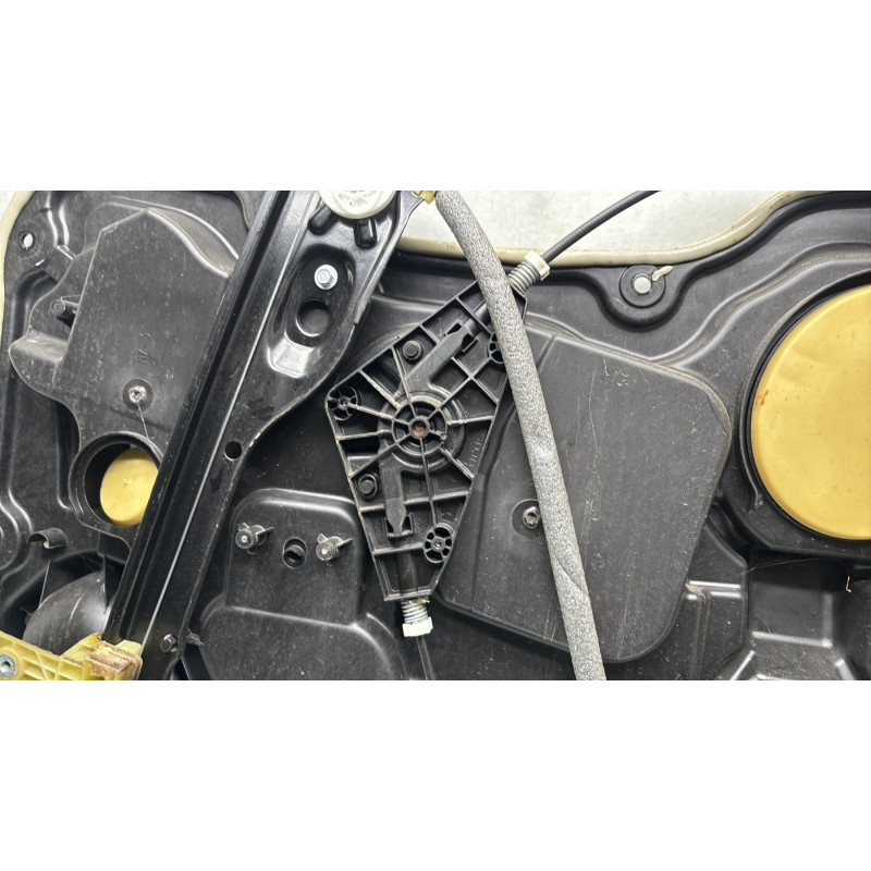 Leve vitre electrique avant gauche JEEP CHEROKEE 4 Photo n°9