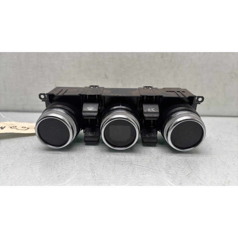 Commande chauffage RENAULT CLIO 5 Photo n°1