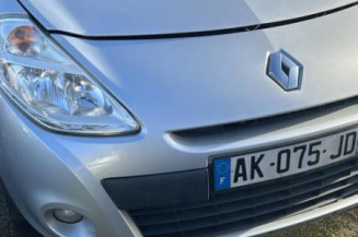 Calculateur moteur RENAULT CLIO 3