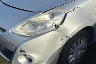 Calculateur moteur RENAULT CLIO 3