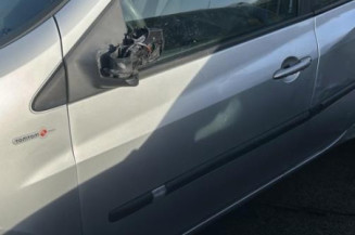 Calculateur moteur RENAULT CLIO 3