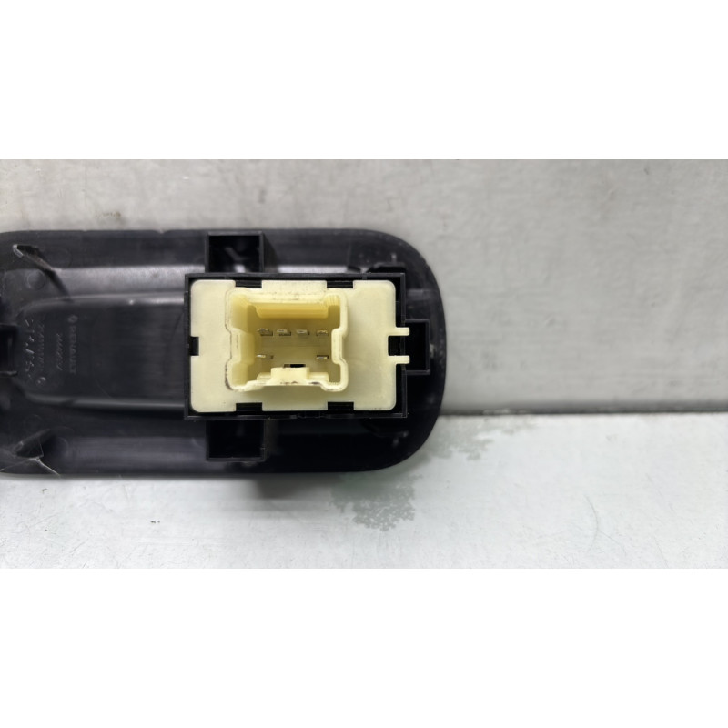 Interrupteur de leve vitre avant droit RENAULT MASTER 3 Photo n°3