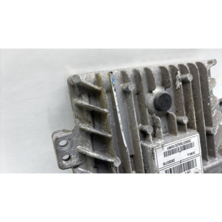 Calculateur moteur RENAULT TWINGO 2