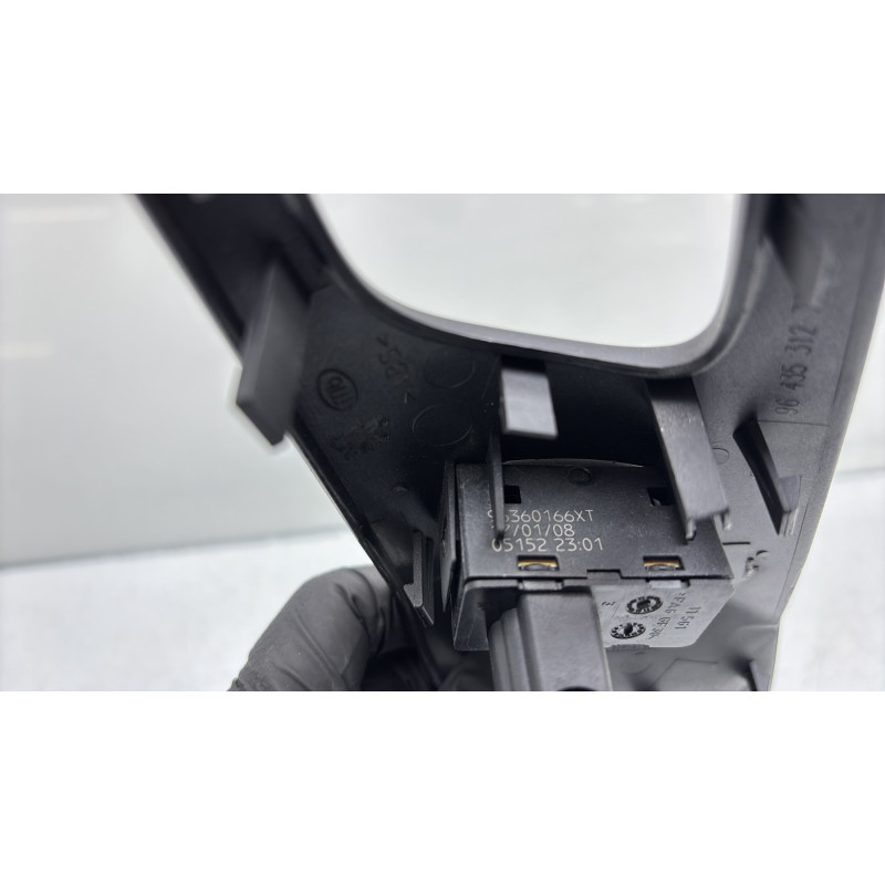 Interrupteur de leve vitre arriere droit PEUGEOT 407 Photo n°4