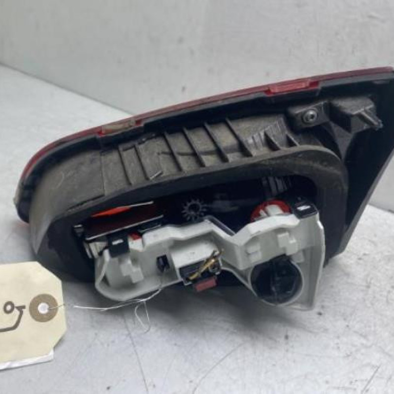 Feu arriere secondaire gauche (feux) VOLKSWAGEN GOLF 7 Photo n°2