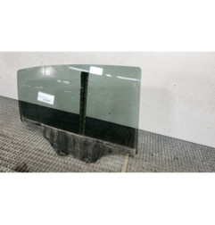 Vitre arriere droit PEUGEOT 208 1