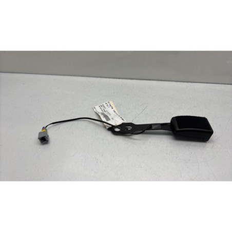 Attache ceinture avant droit PEUGEOT 208 1