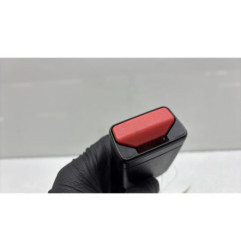Attache ceinture avant droit PEUGEOT 208 1