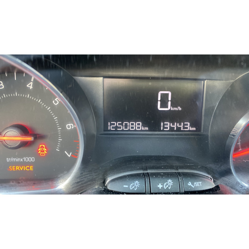 Attache ceinture avant droit PEUGEOT 208 1 Photo n°10