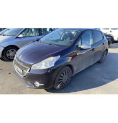 Attache ceinture avant droit PEUGEOT 208 1