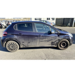 Attache ceinture avant droit PEUGEOT 208 1