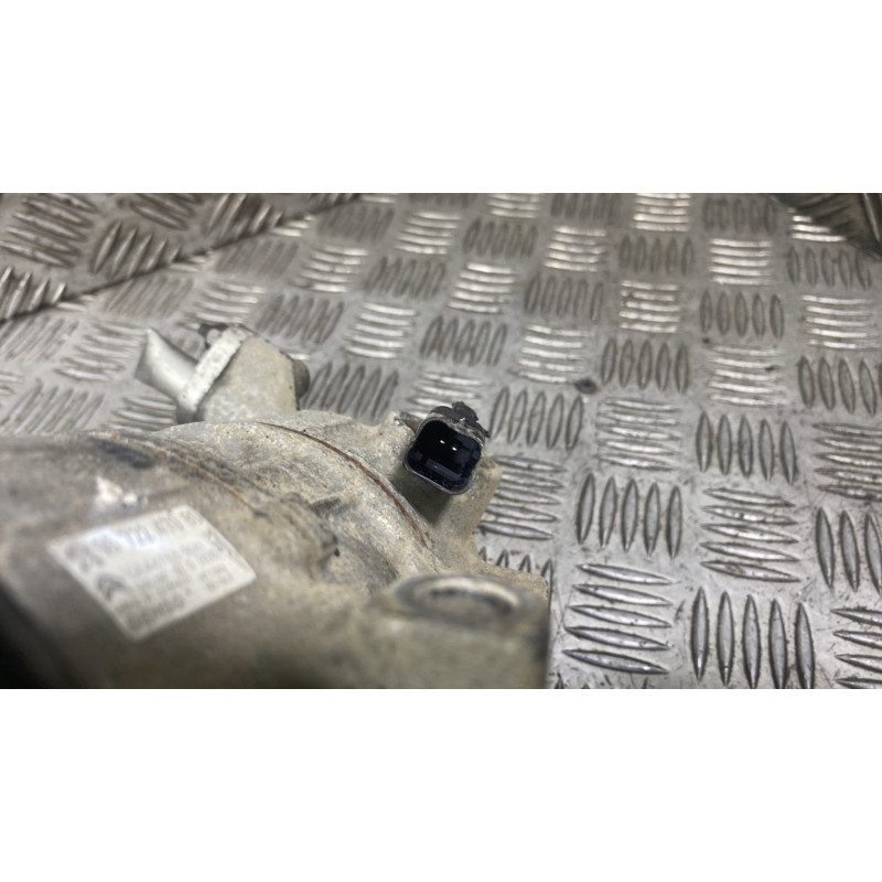 Compresseur clim PEUGEOT 208 1 Photo n°4