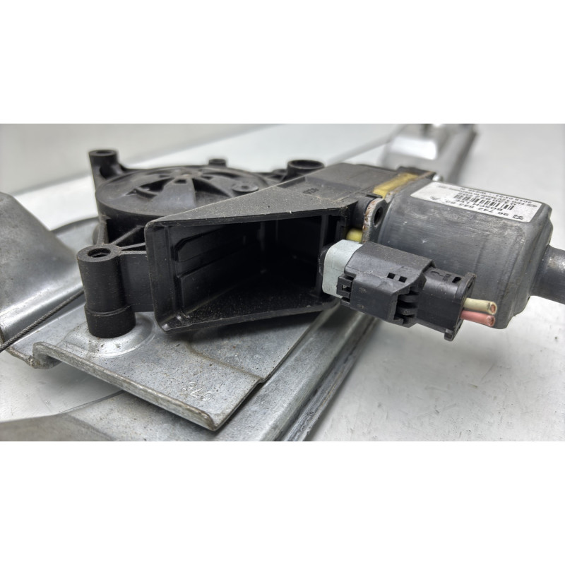 Leve vitre electrique avant droit PEUGEOT 208 1 Photo n°5