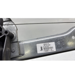 Leve vitre electrique avant droit PEUGEOT 208 1