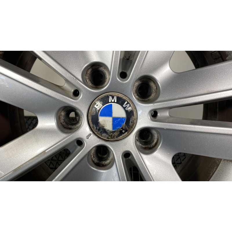 Jante BMW SERIE 1 E87 Photo n°2
