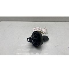 Bouchon de carburant PEUGEOT 2008 1 Photo n°1