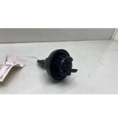Bouchon de carburant PEUGEOT 2008 1