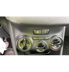 Bouchon de carburant PEUGEOT 2008 1