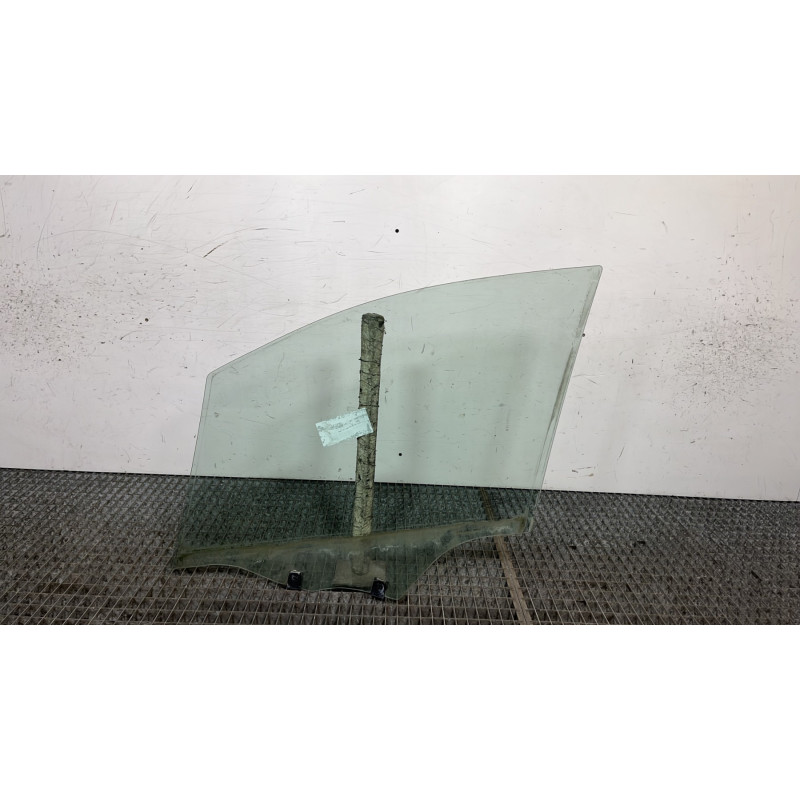 Vitre avant droit PEUGEOT 2008 1 Photo n°4